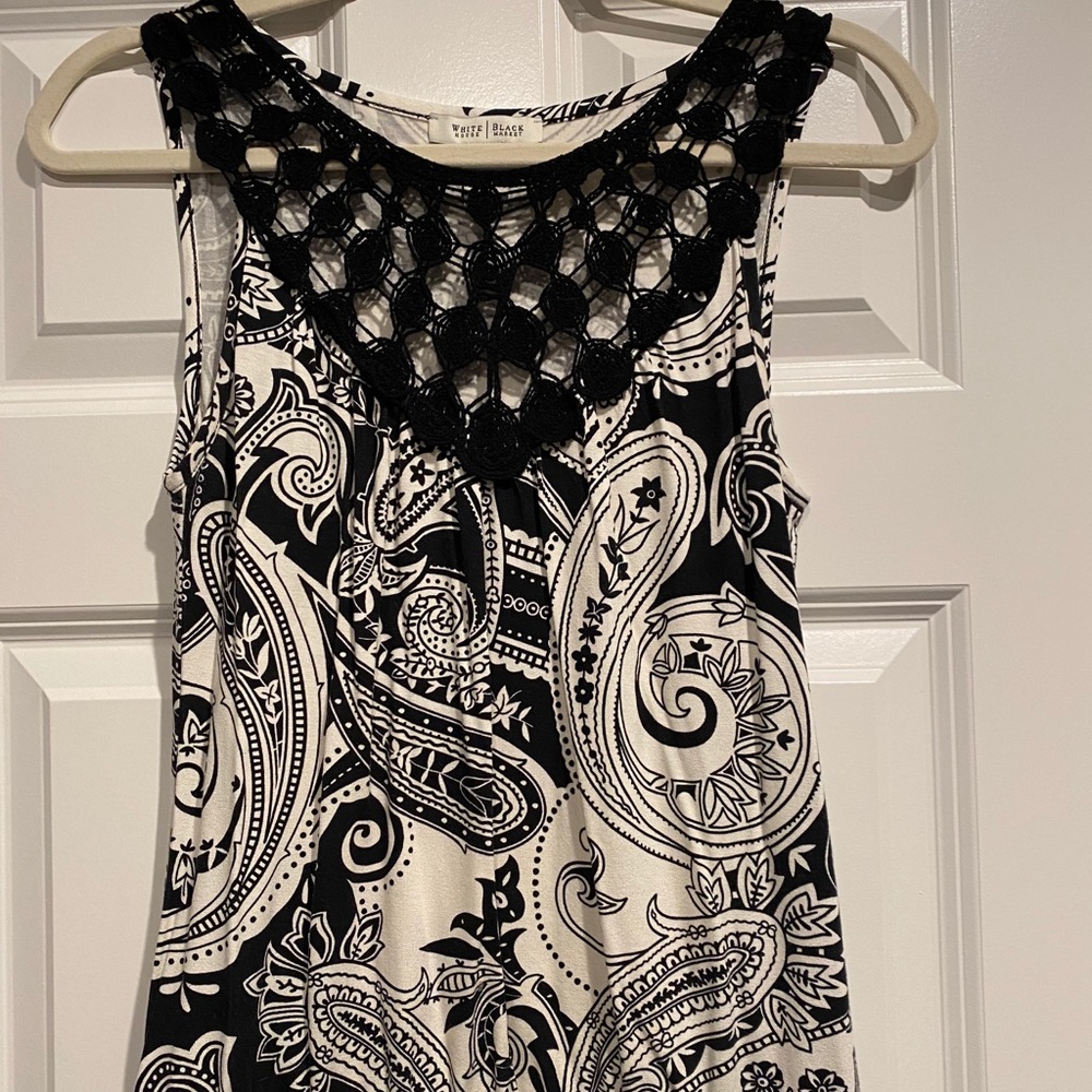 White House Black Market tank